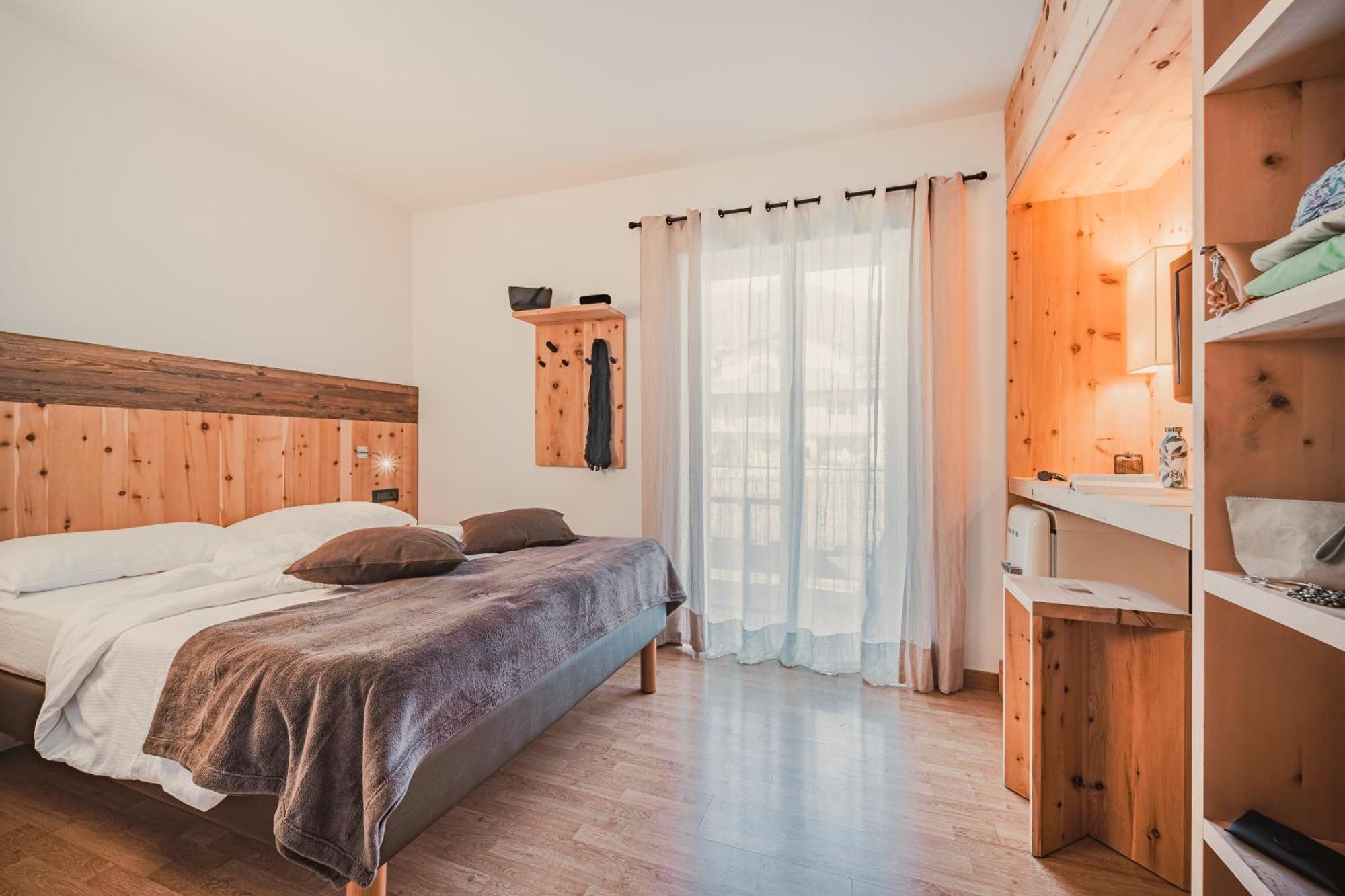 Cristallo Sport & Wellness Hotel Levico Terme Quarto foto
