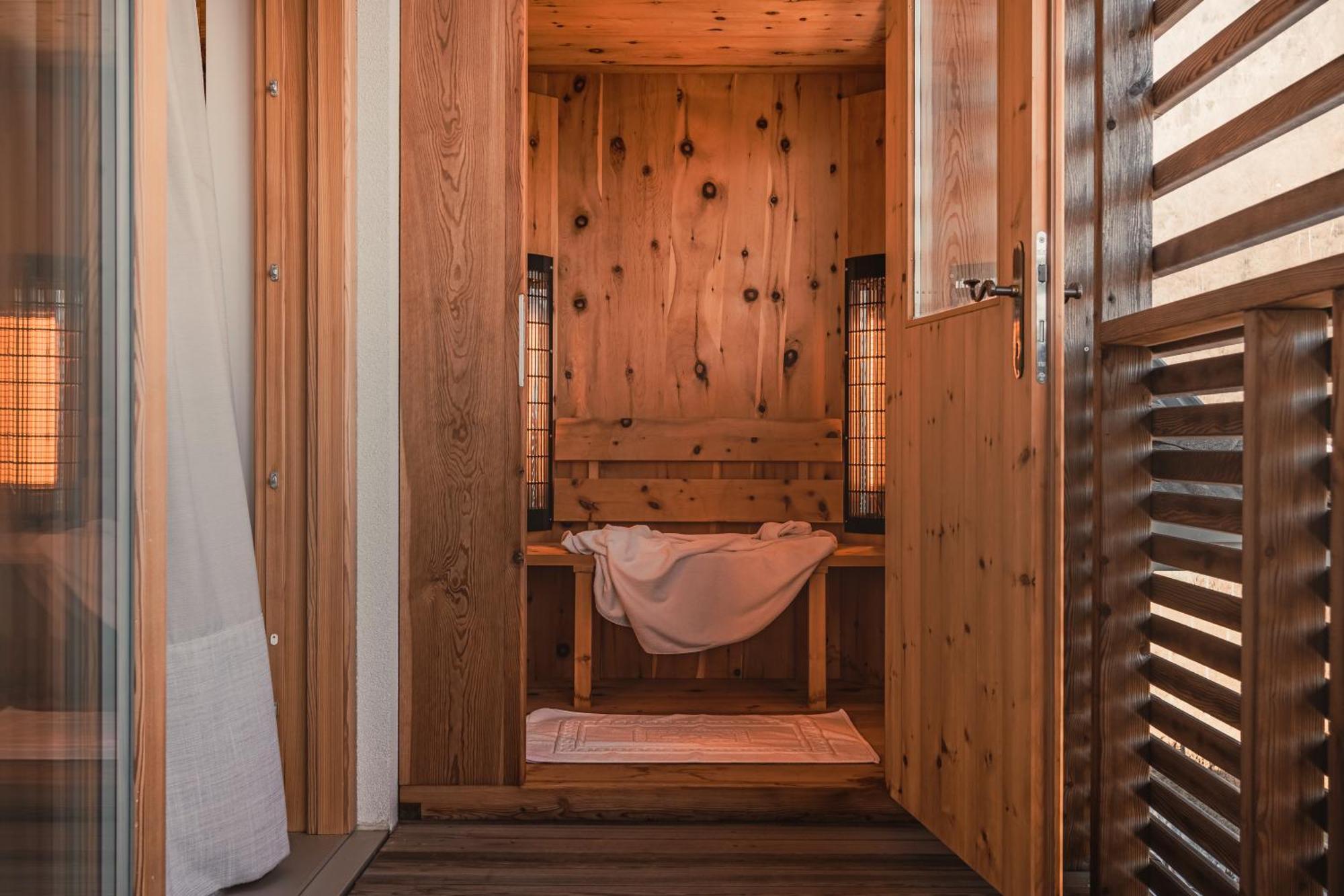 Cristallo Sport & Wellness Hotel Levico Terme Exterior foto